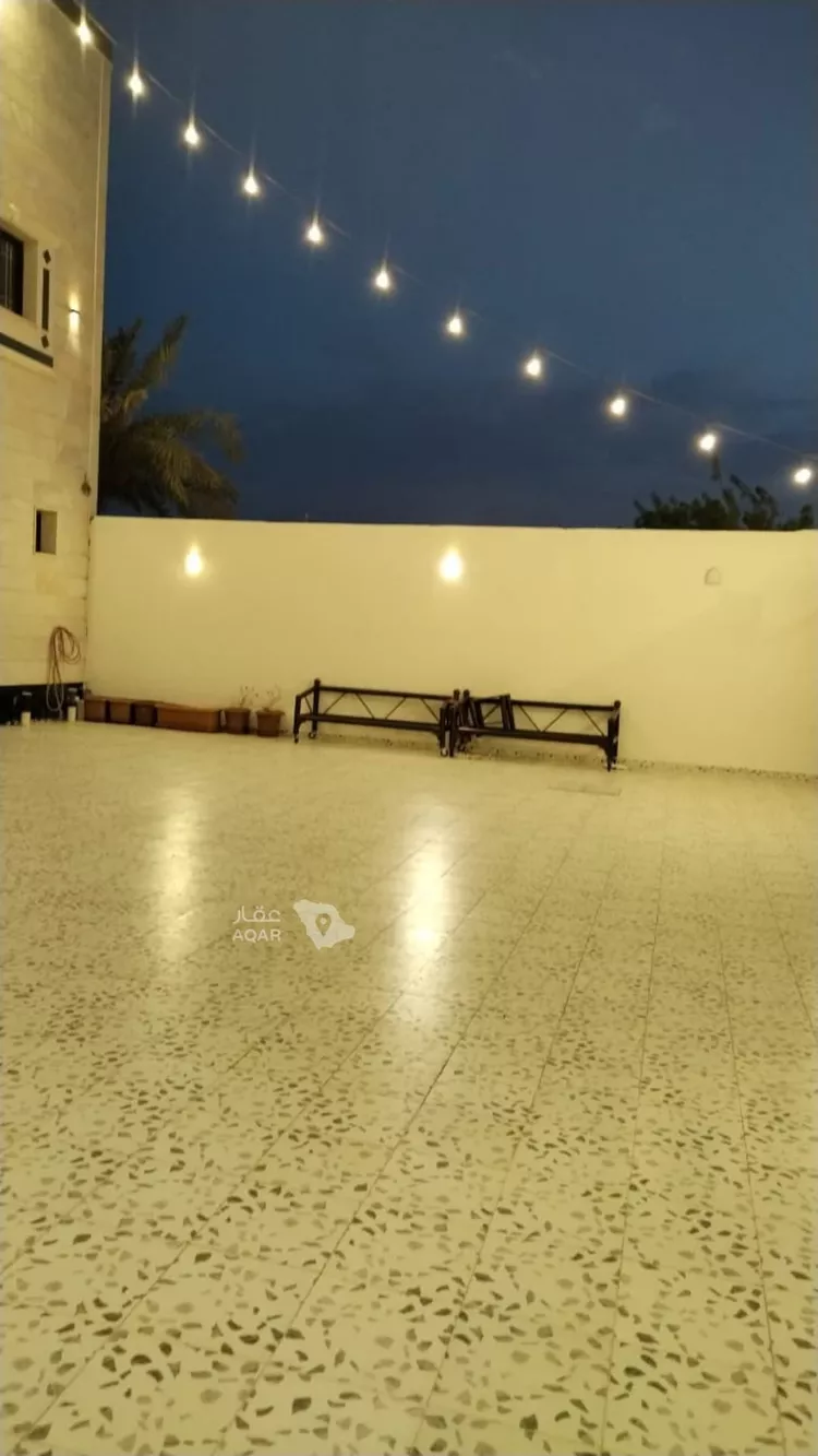 فيلا للبيع في شارع الحسن ابن شجاع, حي العزيزية, مدينة المدينة المنورة, منطقة المدينة المنورة صورة 4