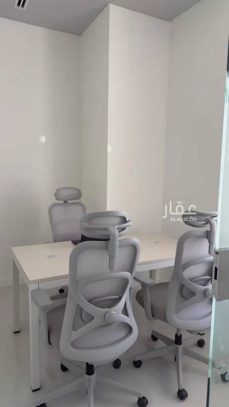 مكتب تجاري للإيجار في شارع صيدا, حي الدريهمية, مدينة الرياض, منطقة الرياض 8
