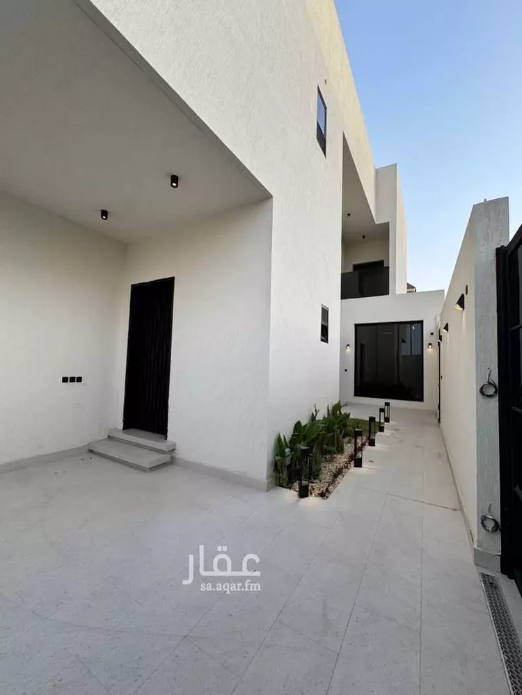 فيلا للبيع في شارع أبي زكريا العدل, حي ظهرة البديعة, مدينة الرياض, منطقة الرياض صورة 3