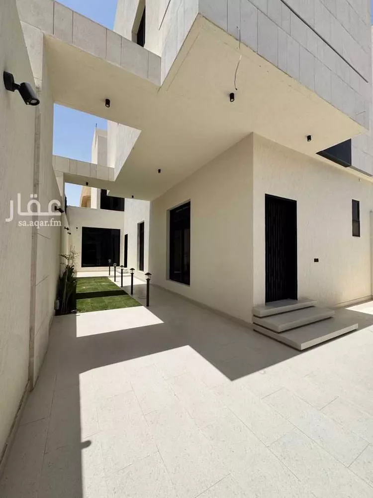 فيلا للبيع في شارع أسيد بن عبدالله, حي ظهرة البديعة, مدينة الرياض, منطقة الرياض صورة 3