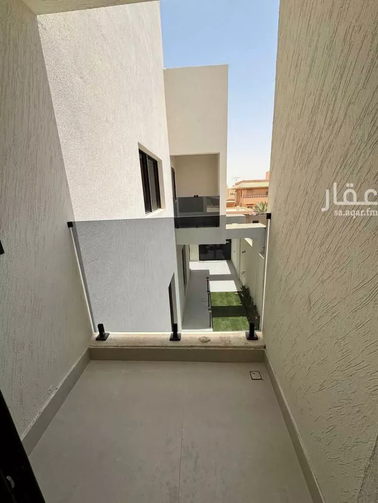فيلا للبيع في شارع أسيد بن عبدالله, حي ظهرة البديعة, مدينة الرياض, منطقة الرياض صورة 4