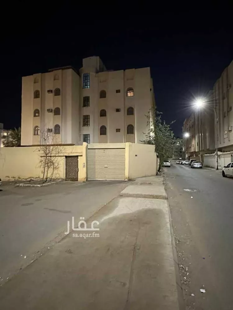 Building for Rent in Medina Bani Harithah 13