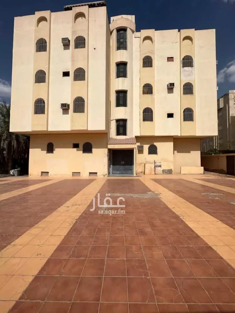 Building for Rent in Medina Bani Harithah 9