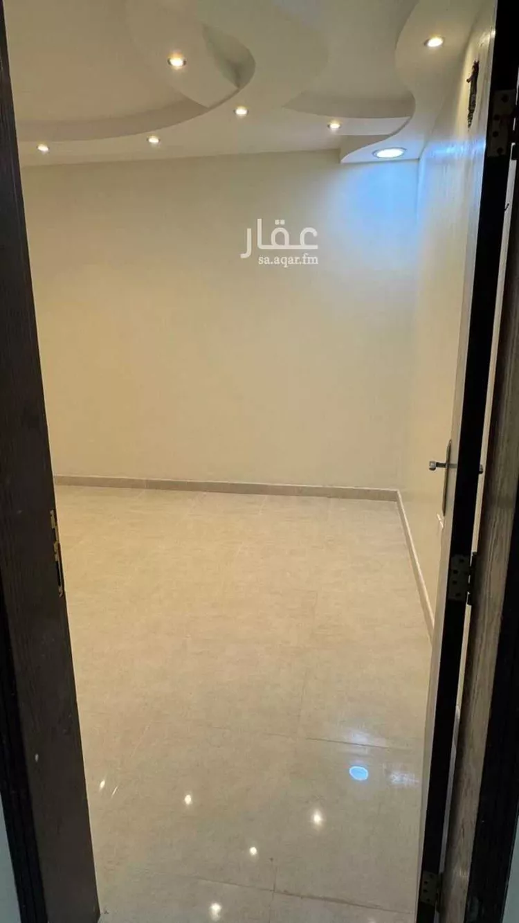شقة للإيجار في شارع شهاب بن عباد ، حي المنار ، الدمام ، الدمام صورة 5