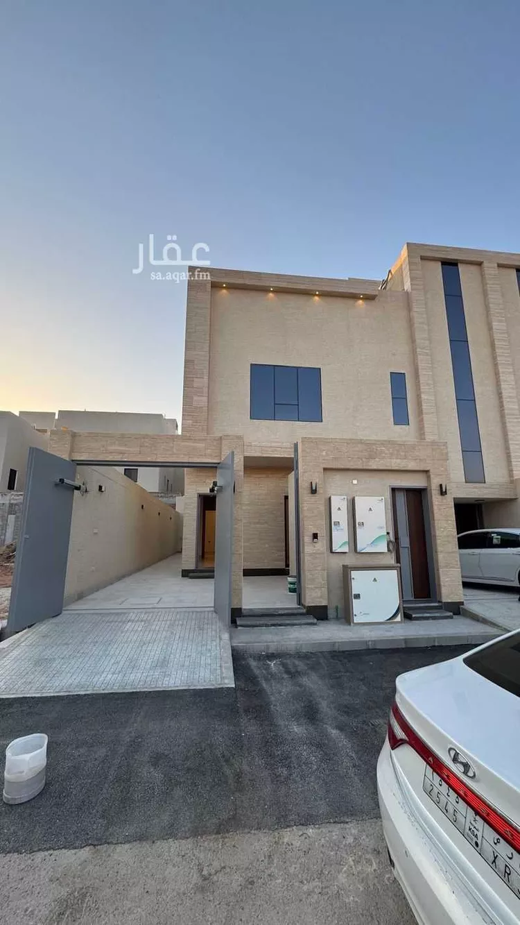 Floor for Sale in Riyadh Al Maizilah 6