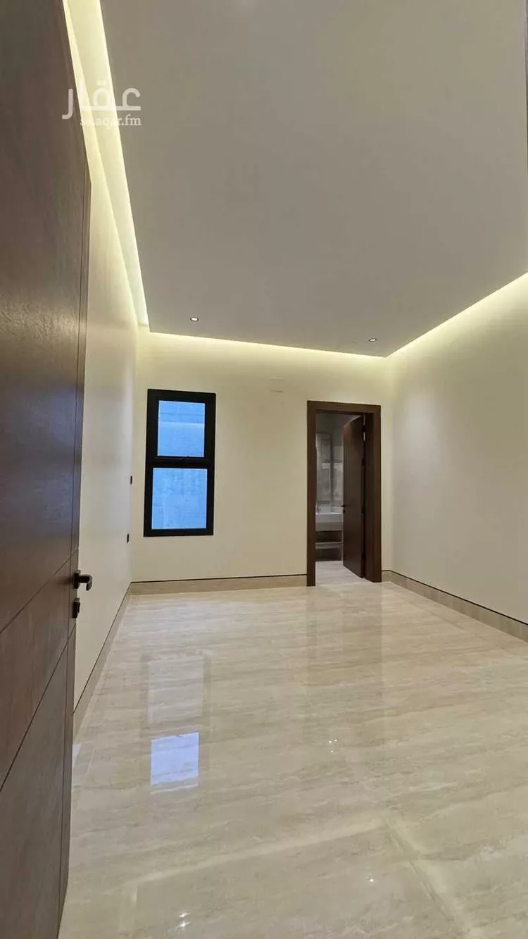 Floor for Sale in Riyadh Al Maizilah 12