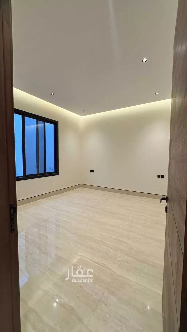 دور للبيع في شارع الصرح, حي المعيزيلة, مدينة الرياض, منطقة الرياض 14