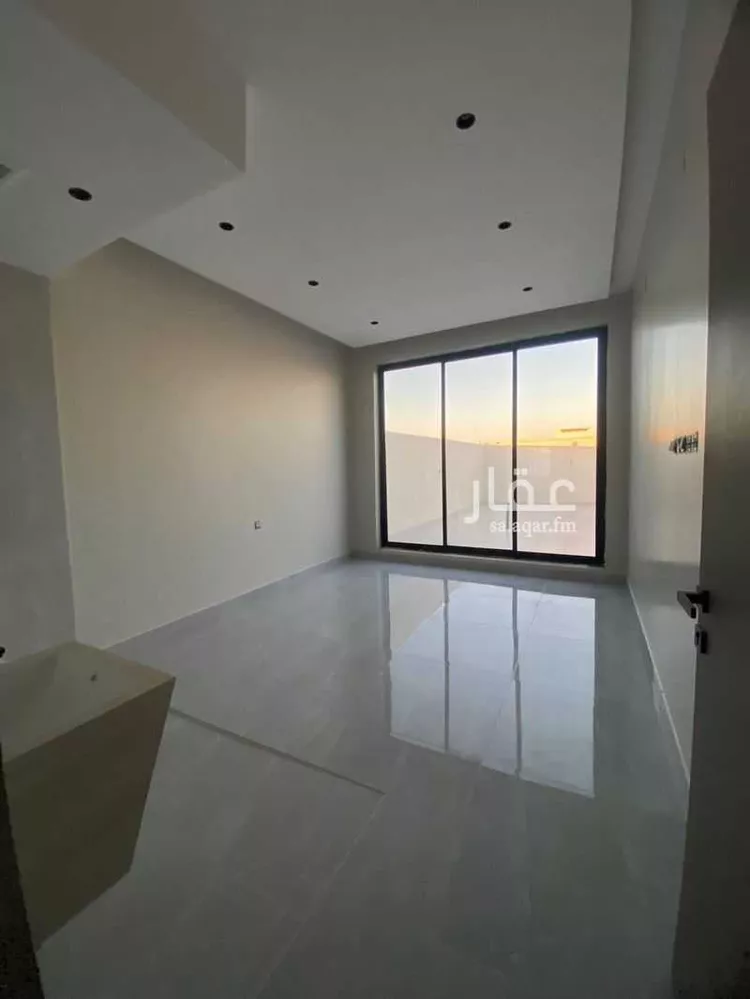 فيلا للبيع في حي واسط, مدينة بريدة, منطقة القصيم صورة 4