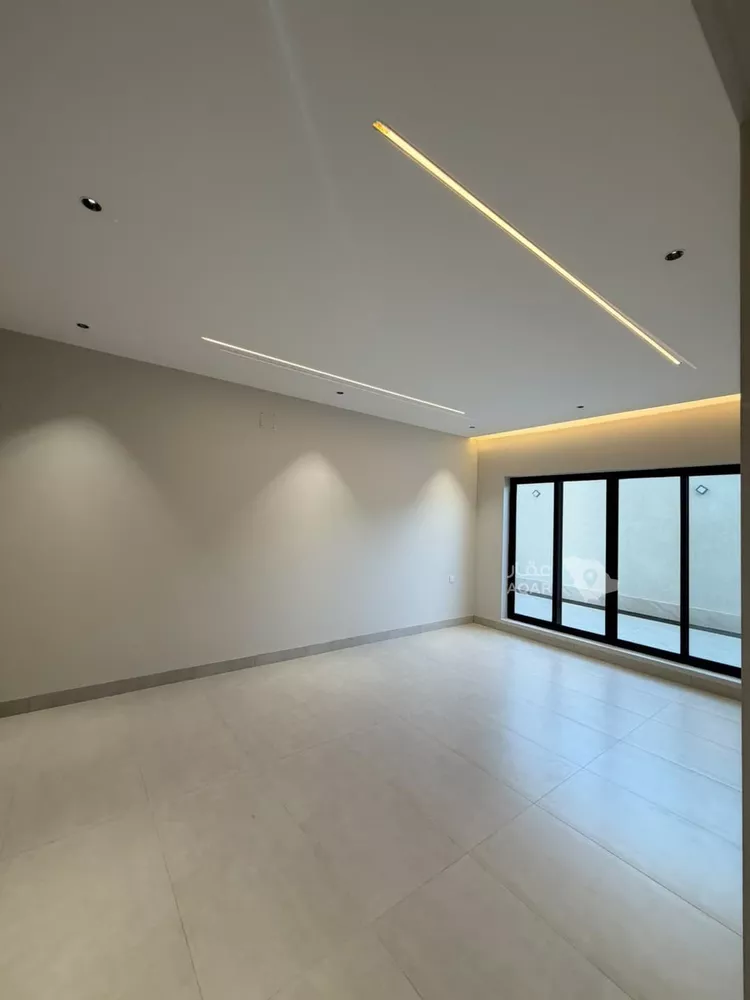 Villa for Sale in Al Bukayriyah Al Mohamadiah Subdivision 5
