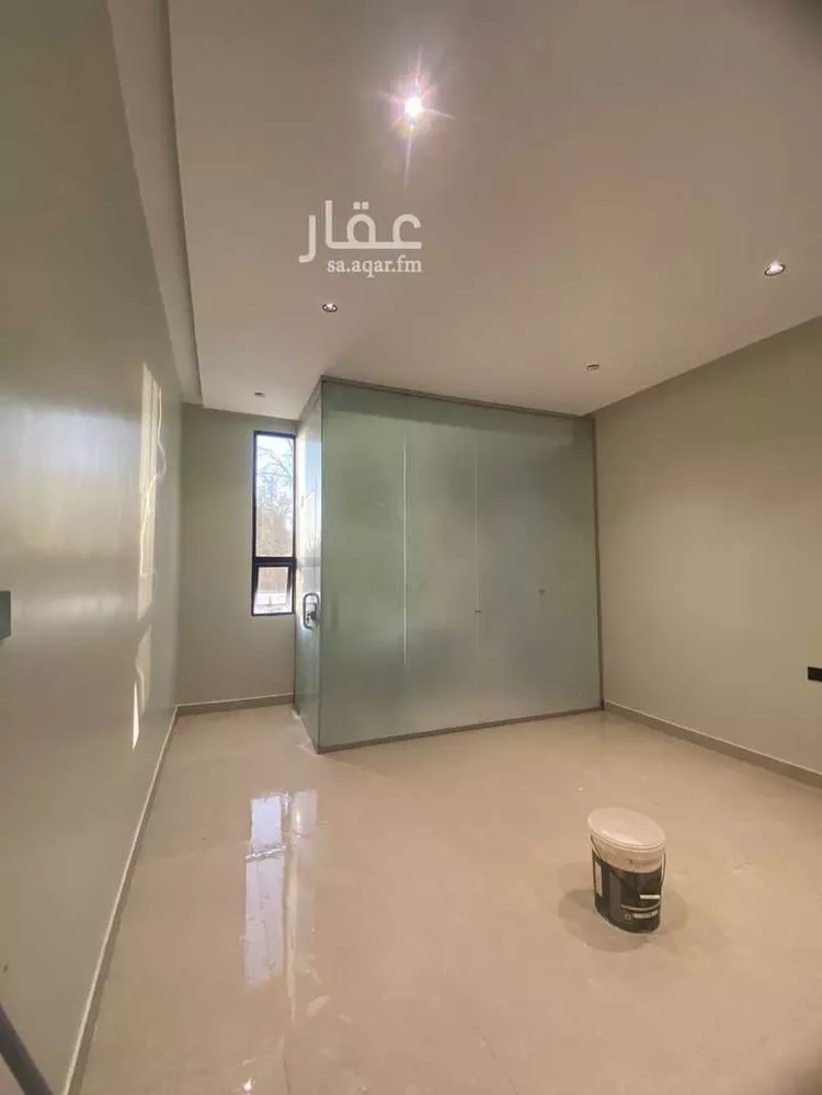فيلا للبيع في شارع طريق عائشة رضي الله عنها , حي الرفيعة, مدينة بريدة, منطقة القصيم صورة 2