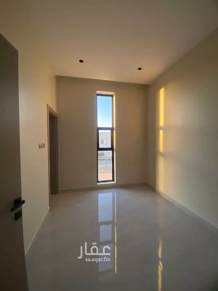 فيلا للبيع في حي واسط, مدينة بريدة, منطقة القصيم صورة 3
