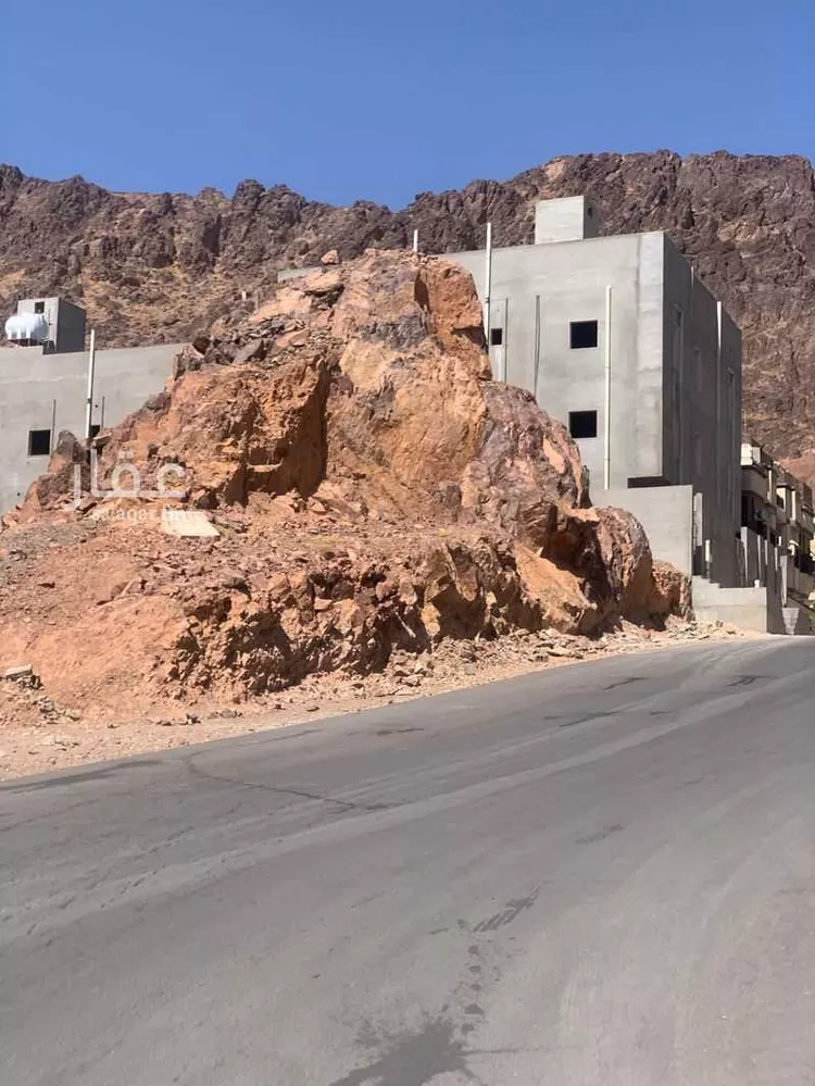 أرض للبيع في شارع انس بن قتاده, حي جبل أحد, مدينة المدينه المنوره, منطقة المدينة المنورة صورة 3