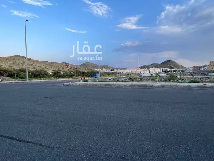 أرض للبيع في شارع احمد بن حنبل, حي الحزم, مدينة امارة منطقة مكة المكرمة - الطائف, منطقة مكة المكرمة صورة 4