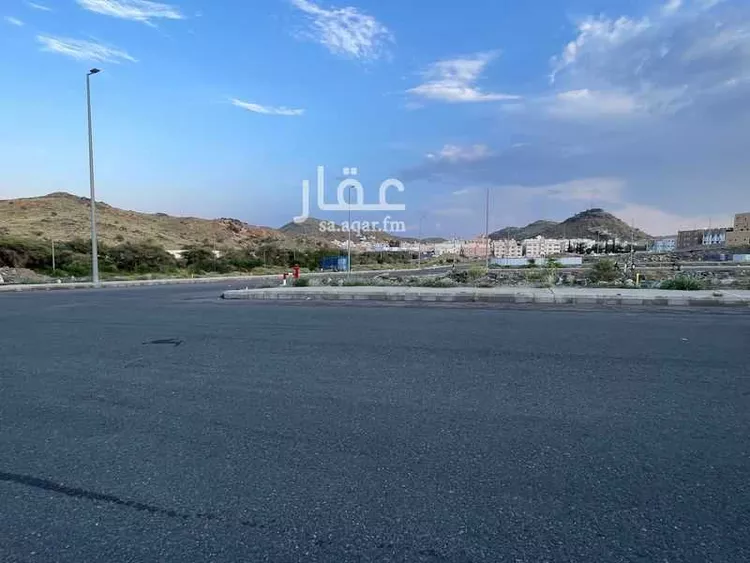 أرض للبيع في شارع احمد بن حنبل, حي الحزم, مدينة امارة منطقة مكة المكرمة - الطائف, منطقة مكة المكرمة صورة 4