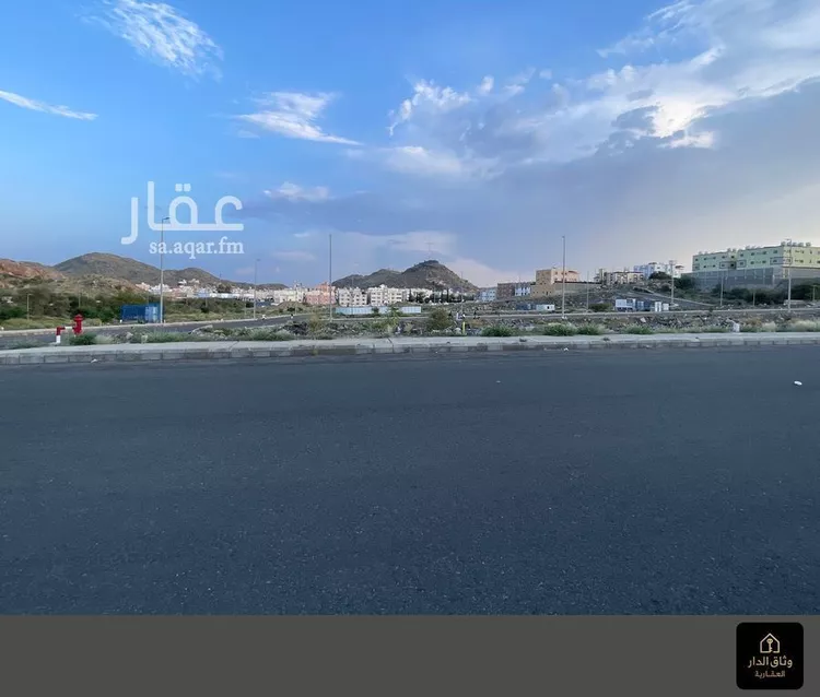 أرض للبيع في شارع نبي الله أيوب (عليه السلام), حي الحزم, مدينة الطائف, منطقة مكة المكرمة صورة 2