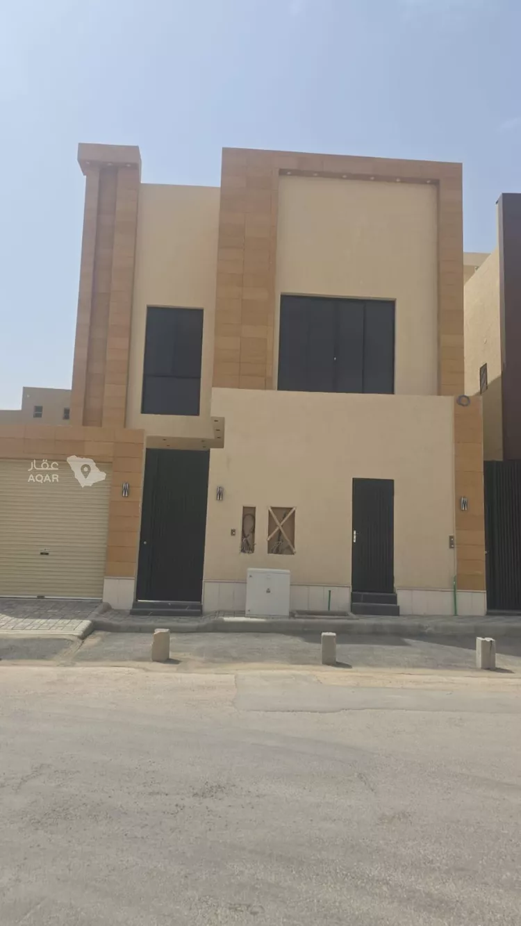 فيلا للبيع في شارع جبل المدار, حي القادسية, مدينة الرياض, منطقة الرياض