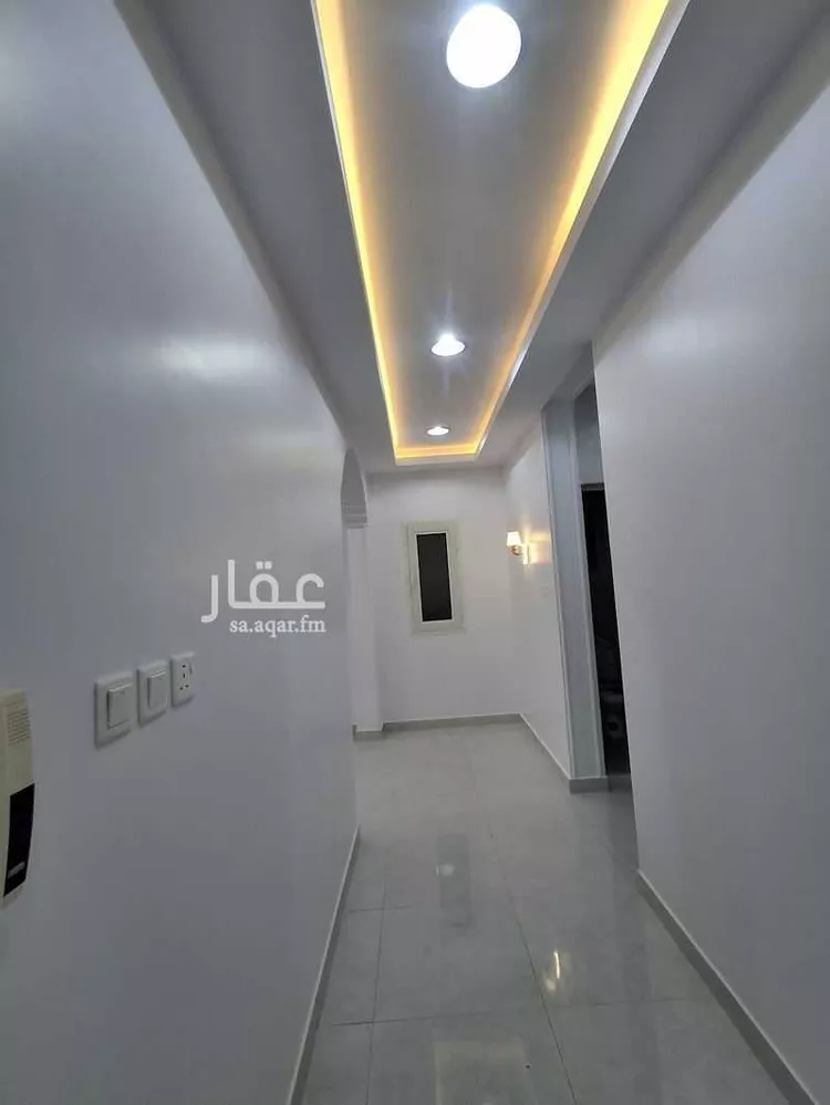 Floor for Rent in Riyadh Al Mahdiyah صورة 2