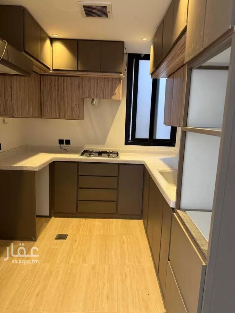 شقة للبيع في شارع الصلاح, حي عرقة, مدينة الرياض, منطقة الرياض 8