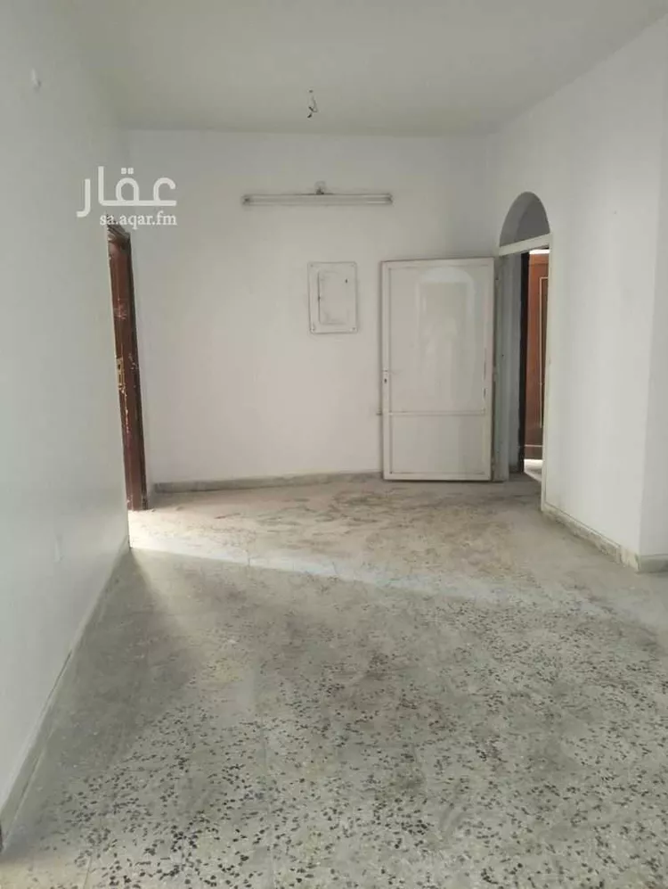 شقة للإيجار في شارع قيس ابن المغيرة الخارفي, حي قربان, مدينة المدينه المنوره, منطقة المدينة المنورة صورة 4