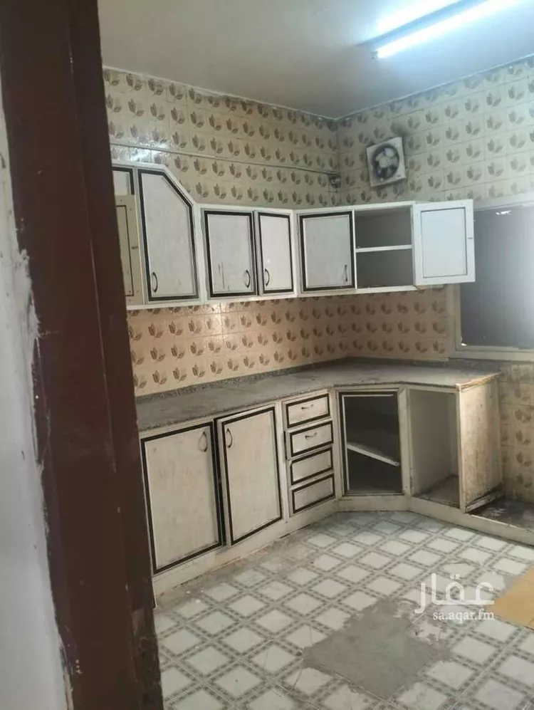 شقة للإيجار في شارع قيس ابن المغيرة الخارفي, حي قربان, مدينة المدينه المنوره, منطقة المدينة المنورة صورة 5