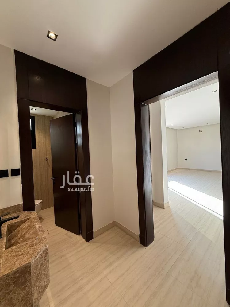 دور للبيع في شارع مبارك الصائغ, حي العارض, مدينة الرياض, منطقة الرياض 7
