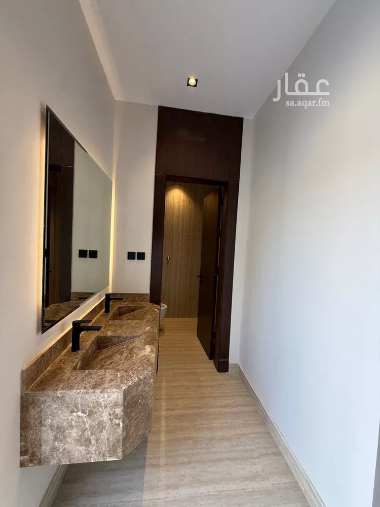 Floor for Sale in Riyadh Al Arid صورة 3