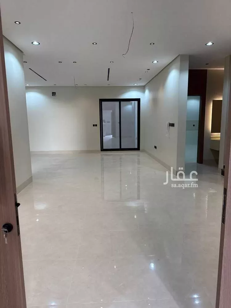 فيلا للبيع في شارع ابن المظفر الحاتمي, حي العروبة, مدينة الدمام, المنطقة الشرقية صورة 5