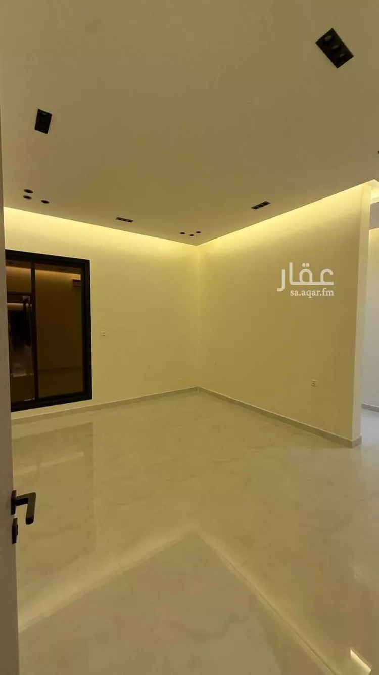 شقة للإيجار في شارع المغيرة بن شعبة, حي الملك فهد, مدينة الرياض, منطقة الرياض 13
