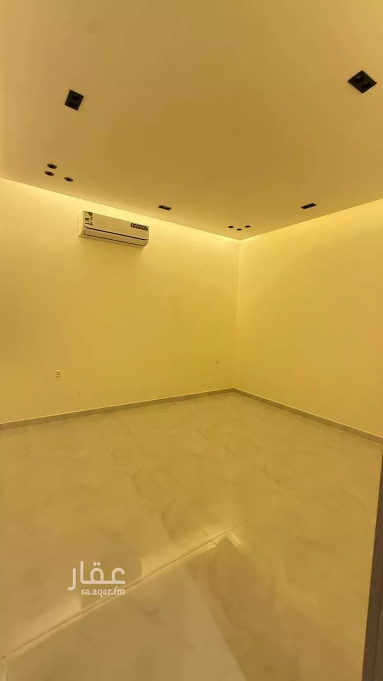 شقة للإيجار في شارع المغيرة بن شعبة, حي الملك فهد, مدينة الرياض, منطقة الرياض 8