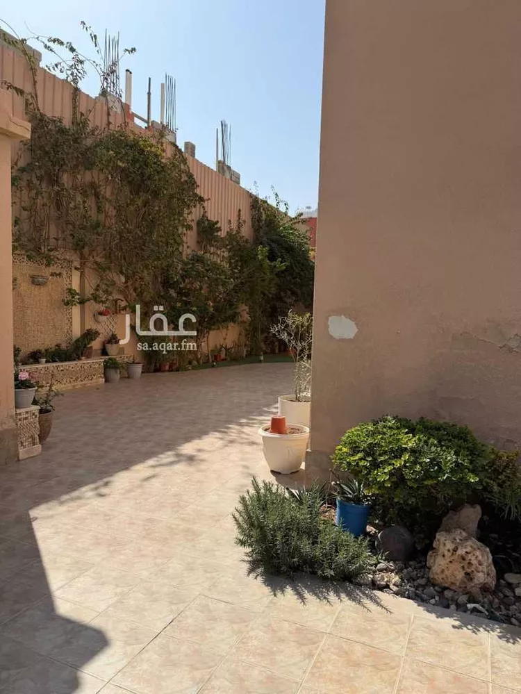 فيلا للبيع في شارع العباس بن الاحنف, حي المصيف, مدينة الرياض, منطقة الرياض صورة 4