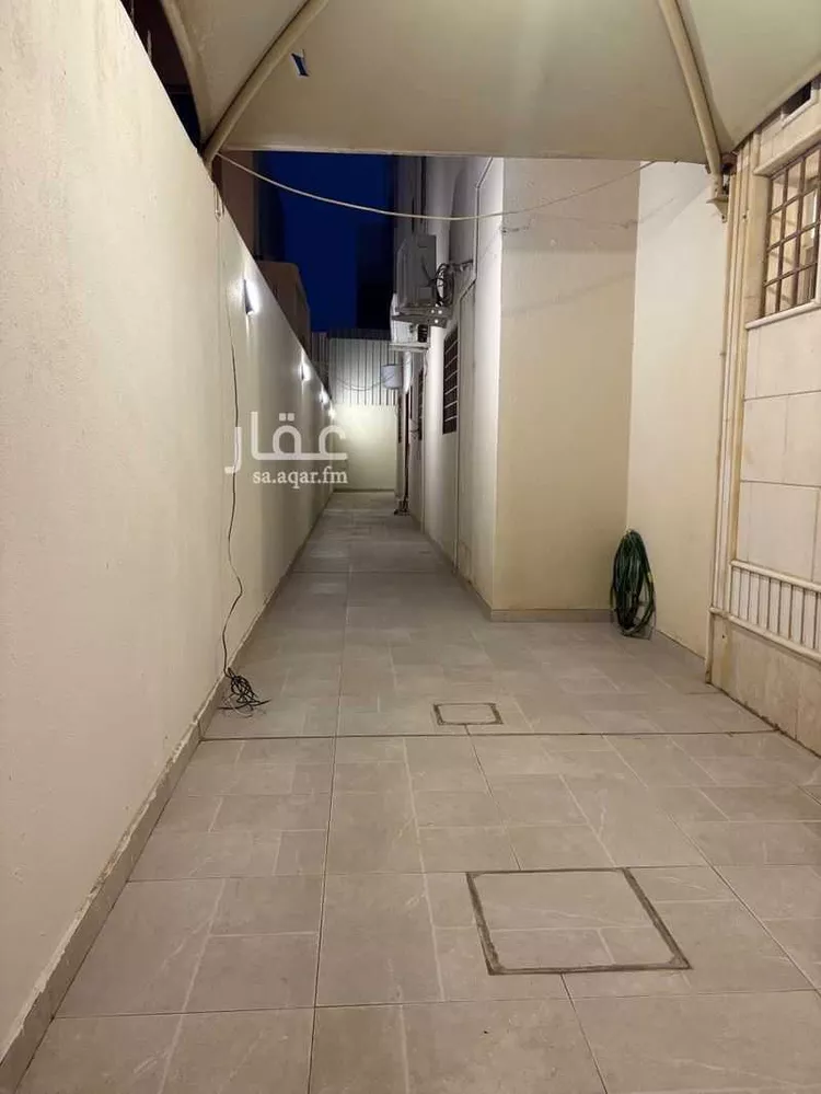 فيلا للبيع في شارع الطوال, حي إشبيلية, مدينة الرياض, منطقة الرياض 8