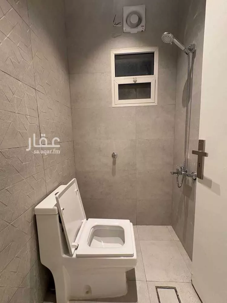 فيلا للبيع في شارع الطوال, حي إشبيلية, مدينة الرياض, منطقة الرياض 15