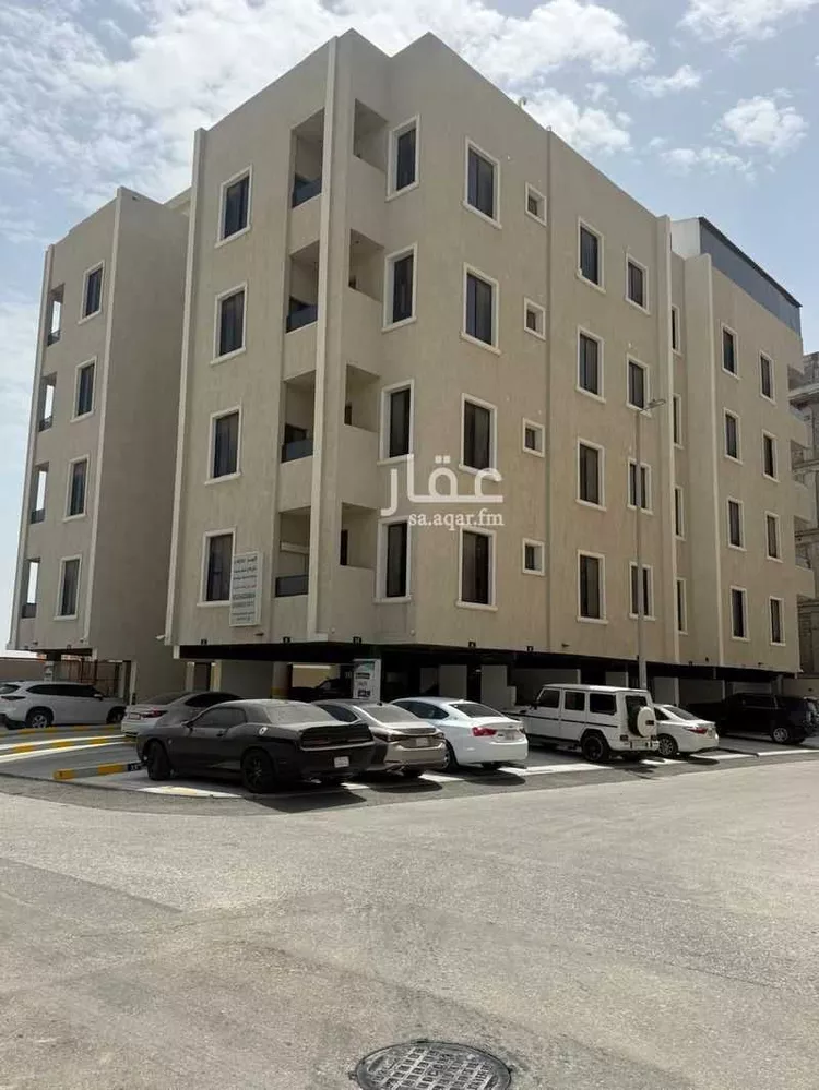 عمارة للإيجار في شارع الانباري, حي الجامعة, مدينة الظهران, المنطقة الشرقية صورة 2