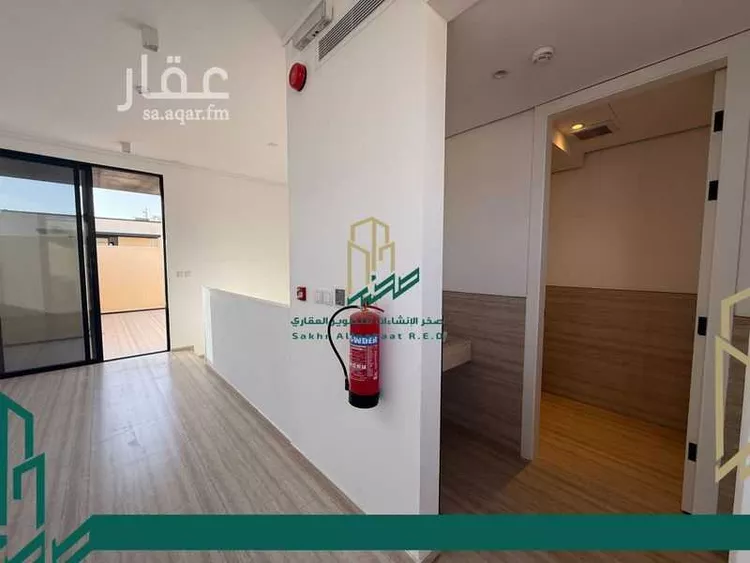 فيلا للإيجار في شارع ابي بكر الصديق, حي العارض, مدينة الرياض, منطقة الرياض 8