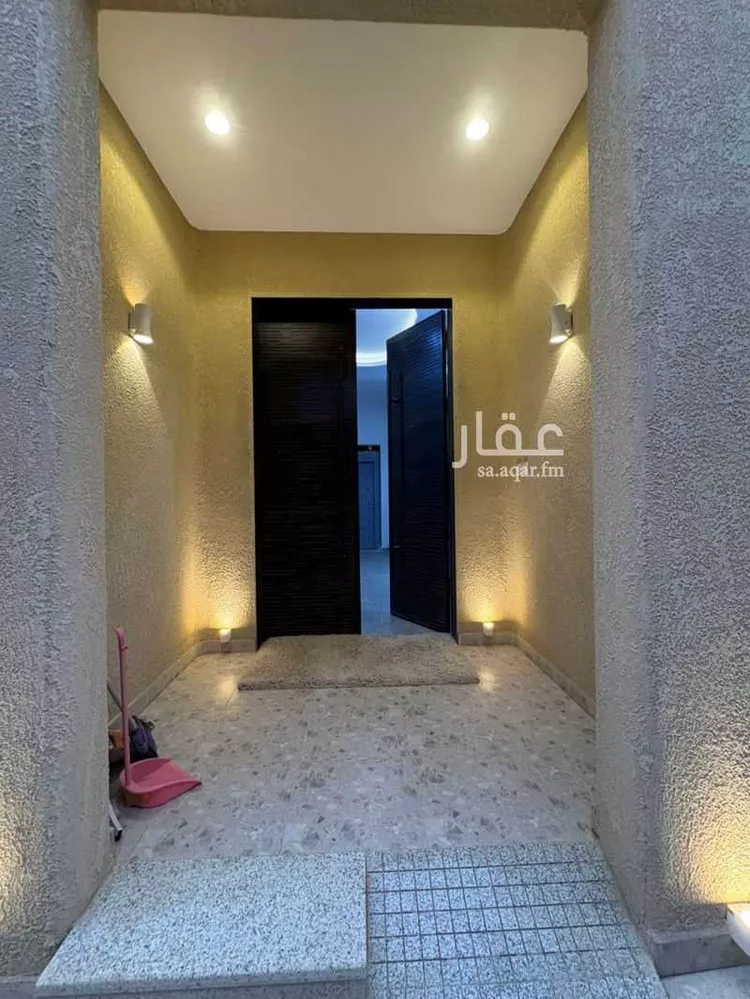 Building for Sale in Riyadh Al Arid 9