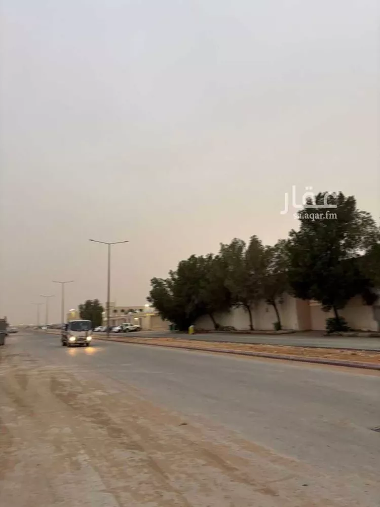 عمارة للبيع في شارع احمد بن الحجاج, حي العارض, مدينة الرياض, منطقة الرياض صورة 2