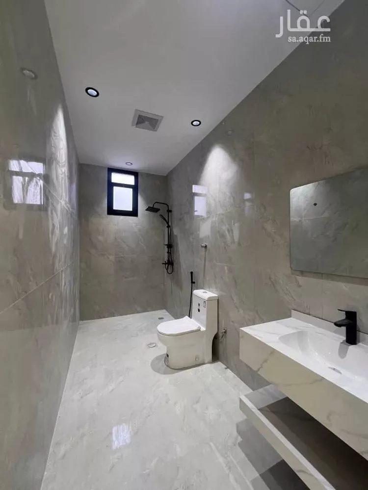 دور للبيع في شارع عمر ابن اخطب, حي العزيزية, مدينة المدينة المنورة, منطقة المدينة المنورة صورة 4