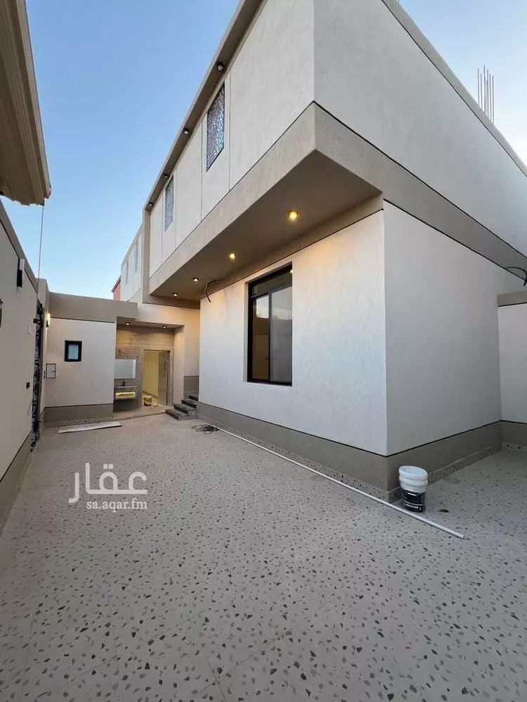 دور للبيع في شارع قيس ابن عاصم, حي العزيزية, مدينة المدينه المنوره, منطقة المدينة المنورة