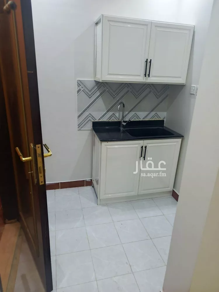عمارة للإيجار في شارع عبدالله بن سيف, حي العقيق, مدينة الرياض, منطقة الرياض صورة 5