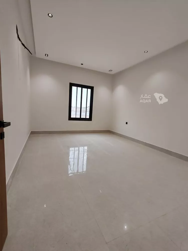 Floor for Sale in Riyadh Okaz