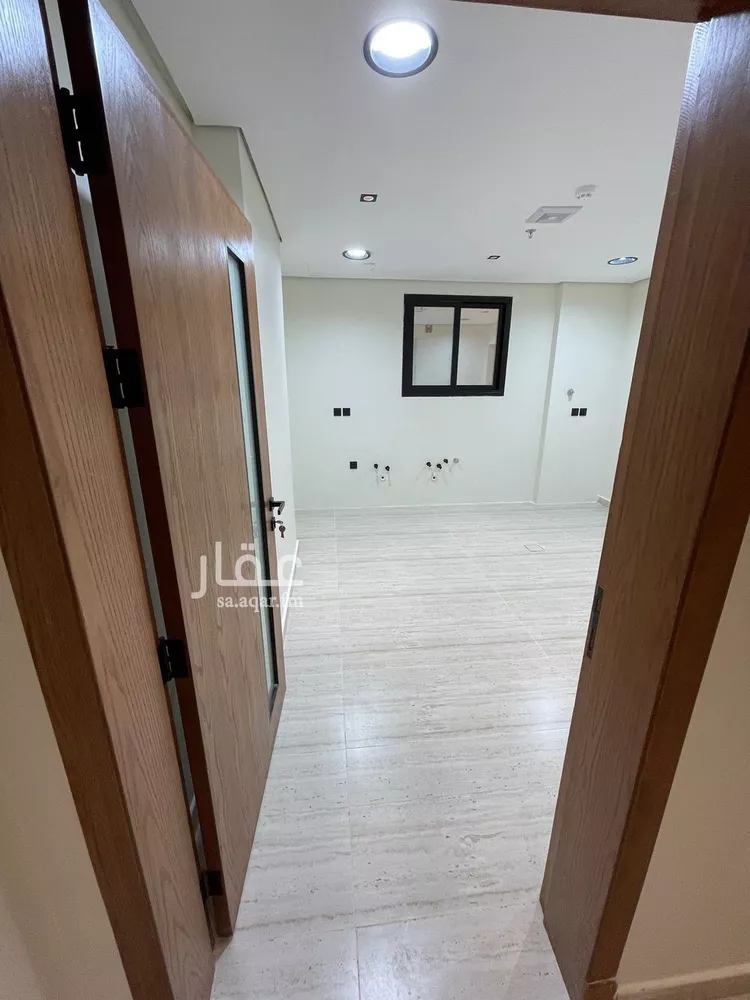 شقة للبيع في شارع بيرين, حي ضاحية الملك فهد, مدينة الدمام, المنطقة الشرقية صورة 4