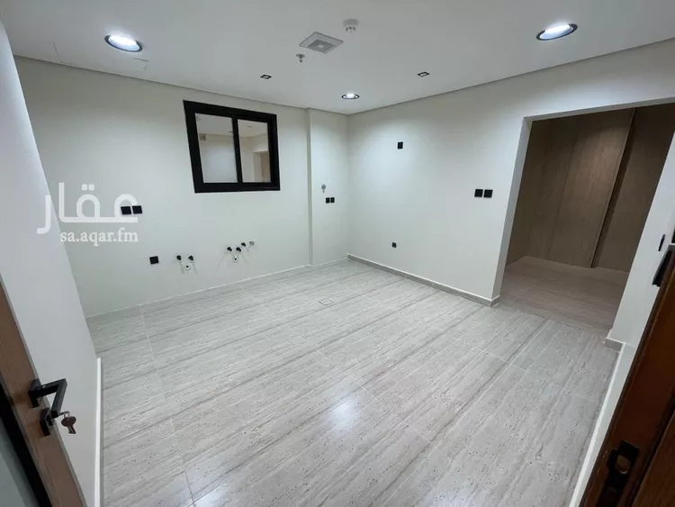 شقة للبيع في شارع الخفجي, حي ضاحية الملك فهد, مدينة الدمام, المنطقة الشرقية صورة 4