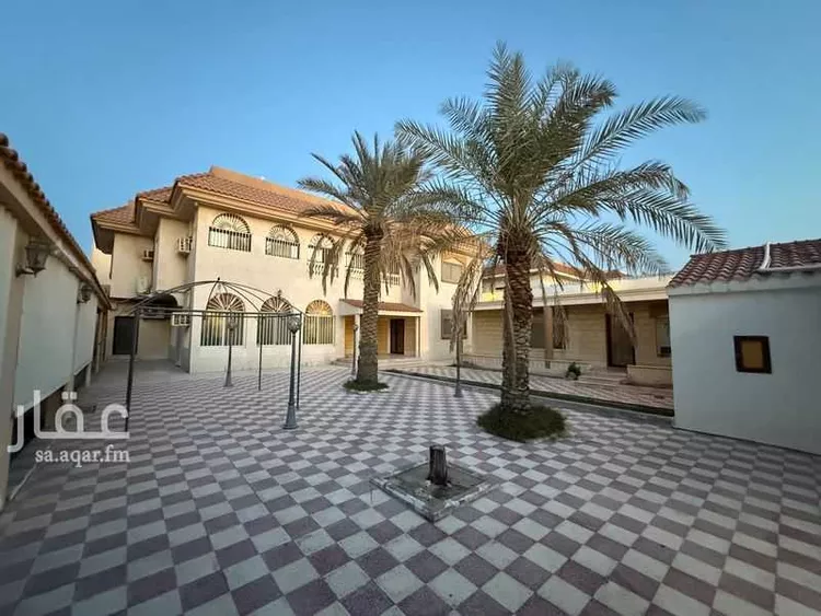 فيلا للبيع في شارع ابن البيطار ، حي الجامعيين ، الدمام ، الدمام