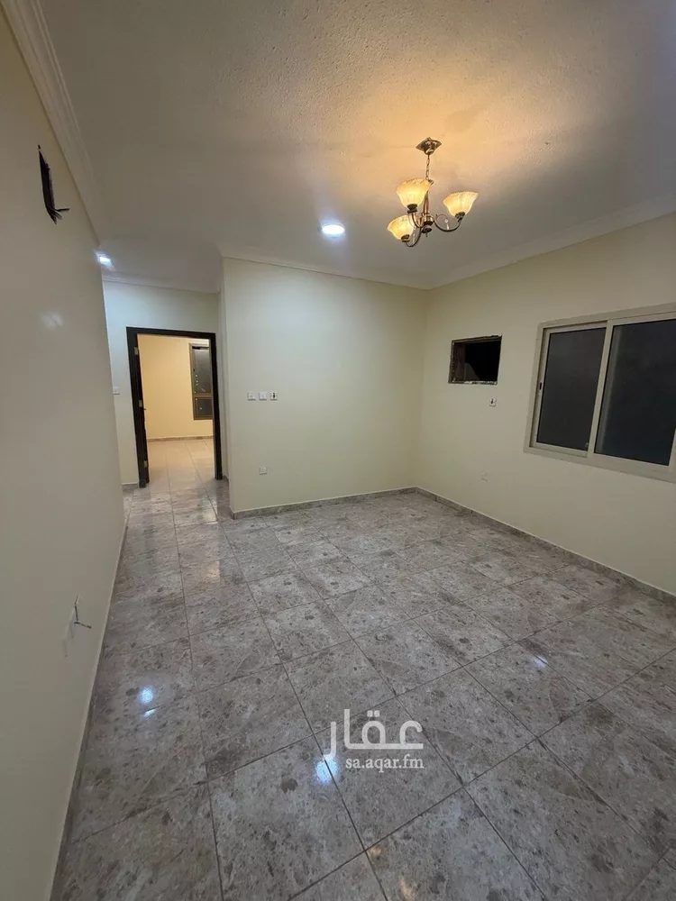 عمارة للإيجار في شارع الفضل, حي هجر, مدينة الدمام, المنطقة الشرقية صورة 2