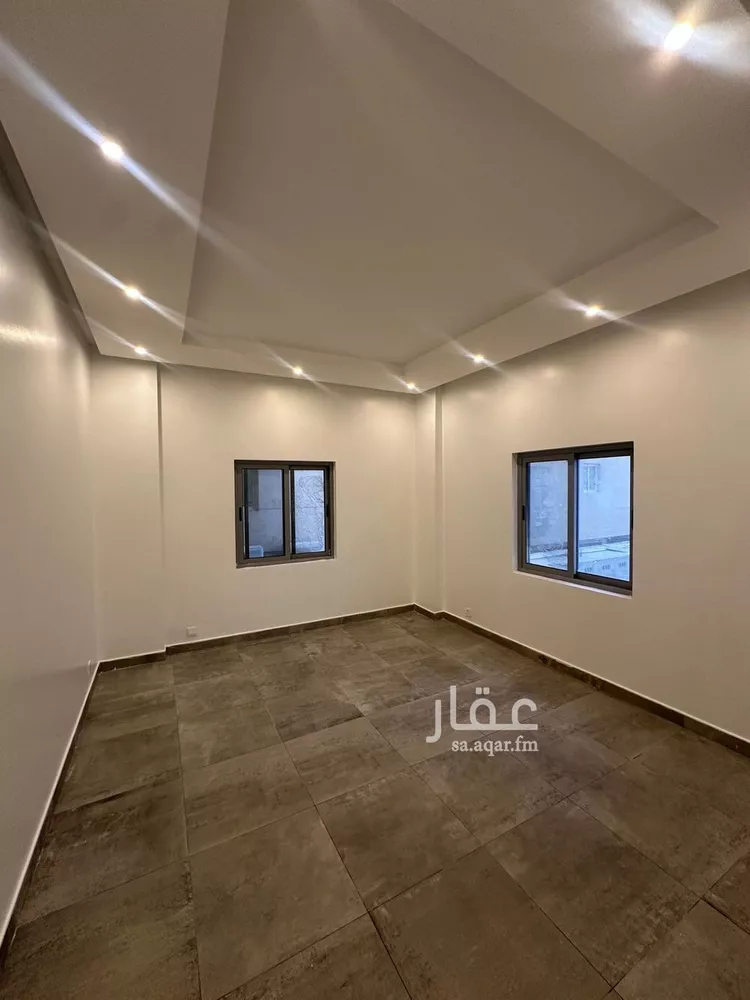 شقة للإيجار في شارع عبيد ابن ثعلبة, حي المنتزة, مدينة الدمام, المنطقة الشرقية صورة 3
