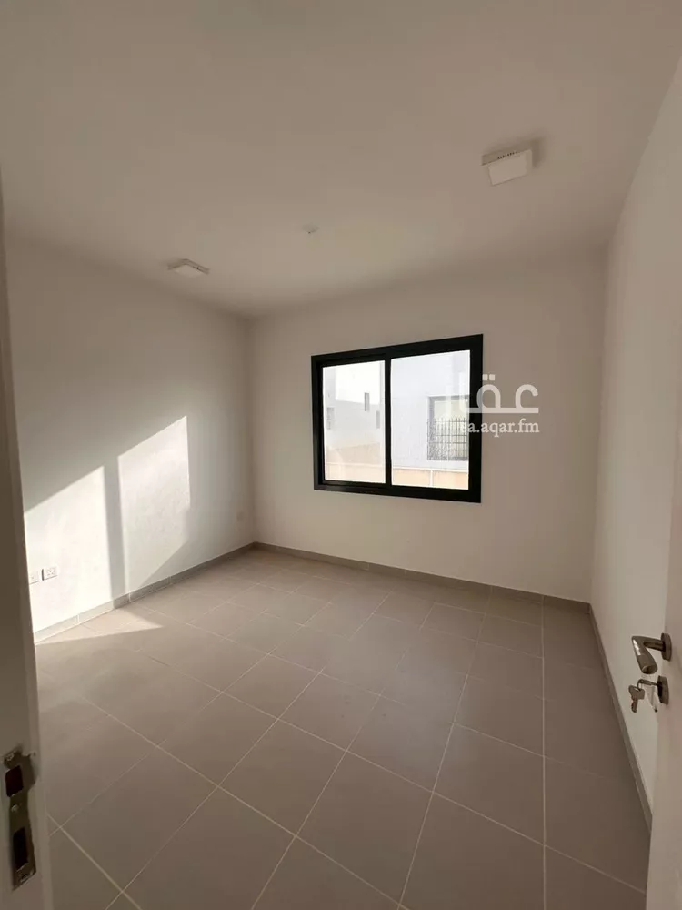 فيلا للإيجار في شارع الانابة, حي الإسكان الجنوبي, مدينة الدمام, المنطقة الشرقية صورة 5
