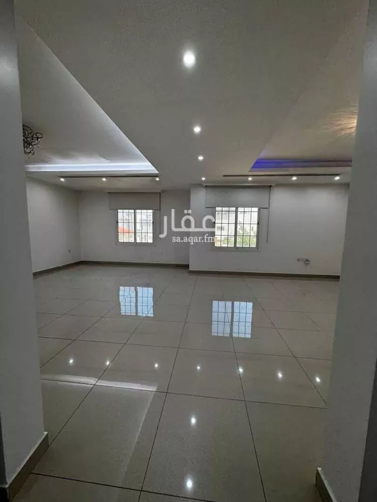 فيلا للإيجار في شارع احمد البرقي, حي النهضة, مدينة الدمام, المنطقة الشرقية صورة 4