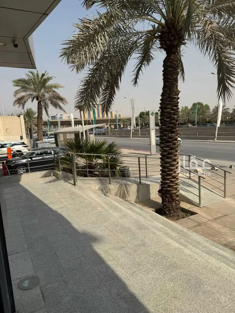 محل للإيجار في طريق الملك عبدالله ، حي المرسلات ، الرياض ، منطقة الرياض صورة 3