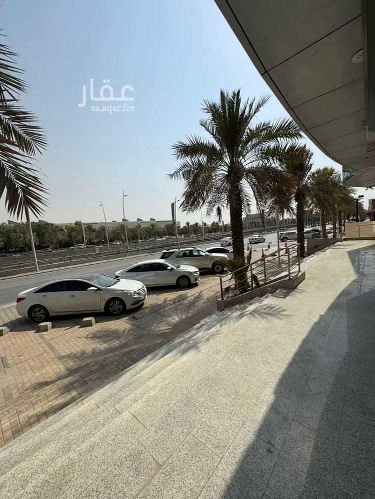 محل للإيجار في طريق الملك عبدالله ، حي المرسلات ، الرياض ، منطقة الرياض صورة 4