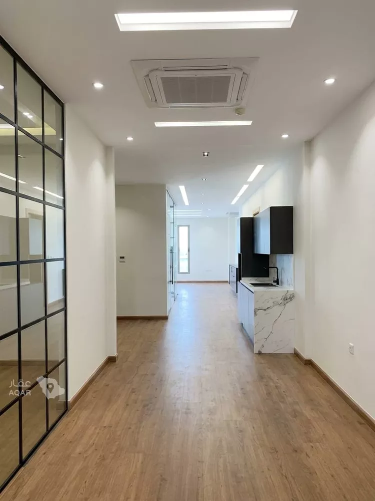Commercial Office for Rent in Riyadh Ar Rabie 8